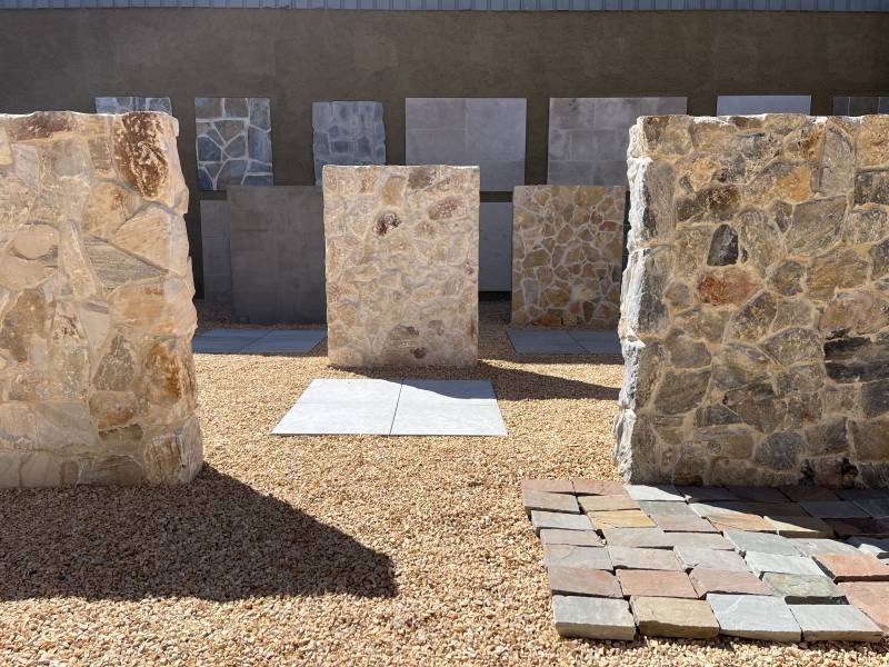 Les pierres naturelles s'exposent