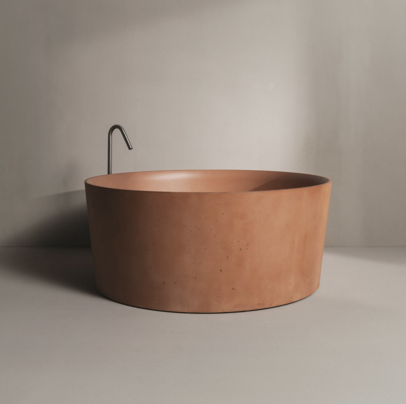 Vasques et baignoires en béton coloré