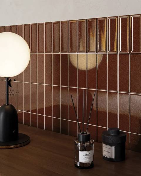 Le bordeaux et le marron de nouveau tendance