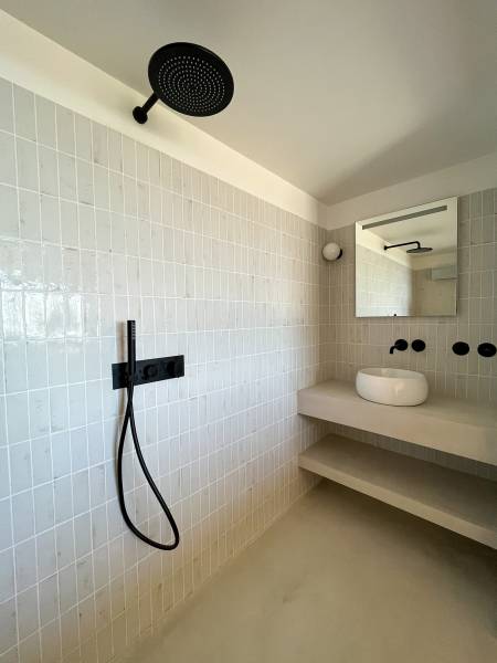 carrelage blanc, imitation bejmat, aux Issambres
